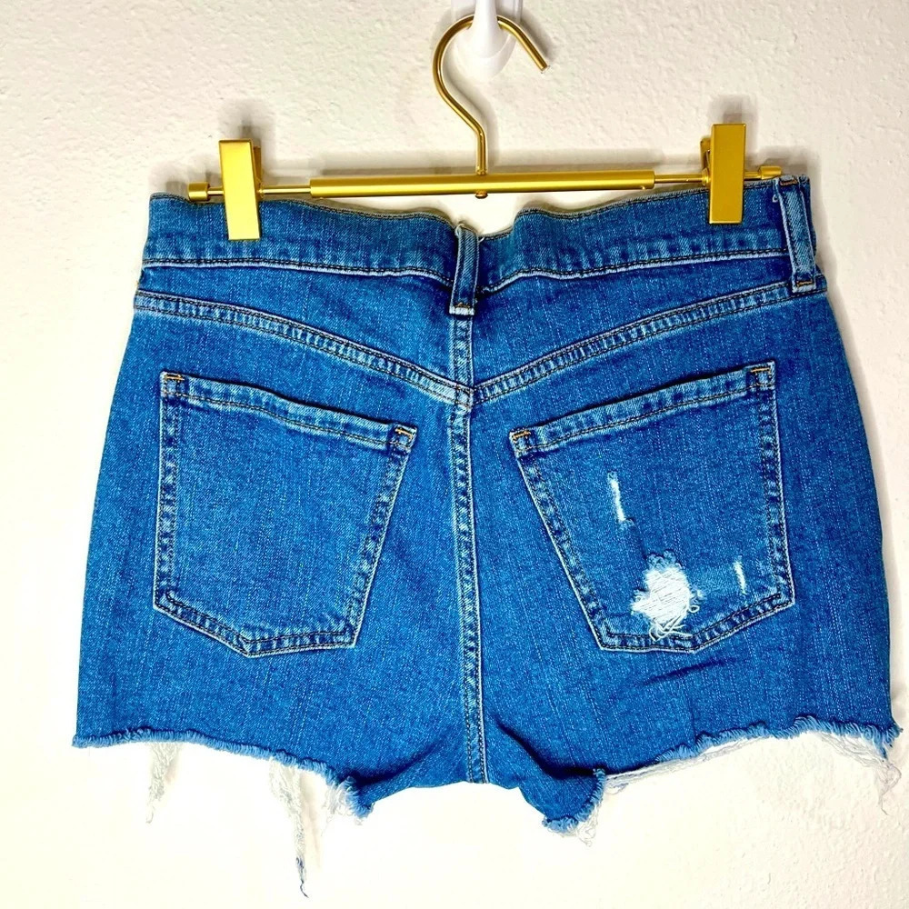 🆕 Old Navy Mid Rise Boyfriend Jean Shorts - Picture 7 of 8